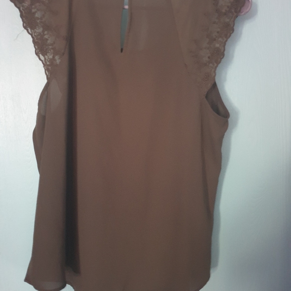 Candies Olive Green Tank Top - Picture 2 of 3